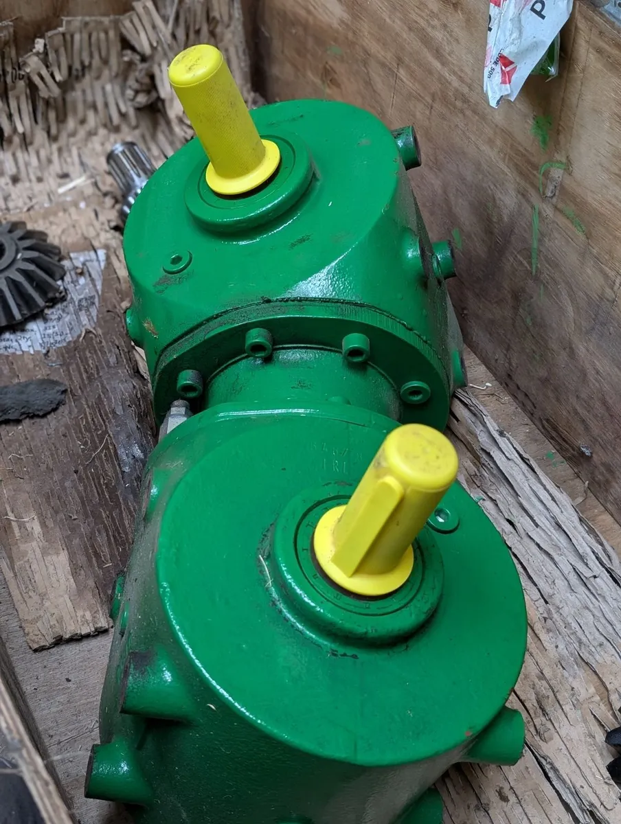 Gearbox for John Deere mower - Image 2