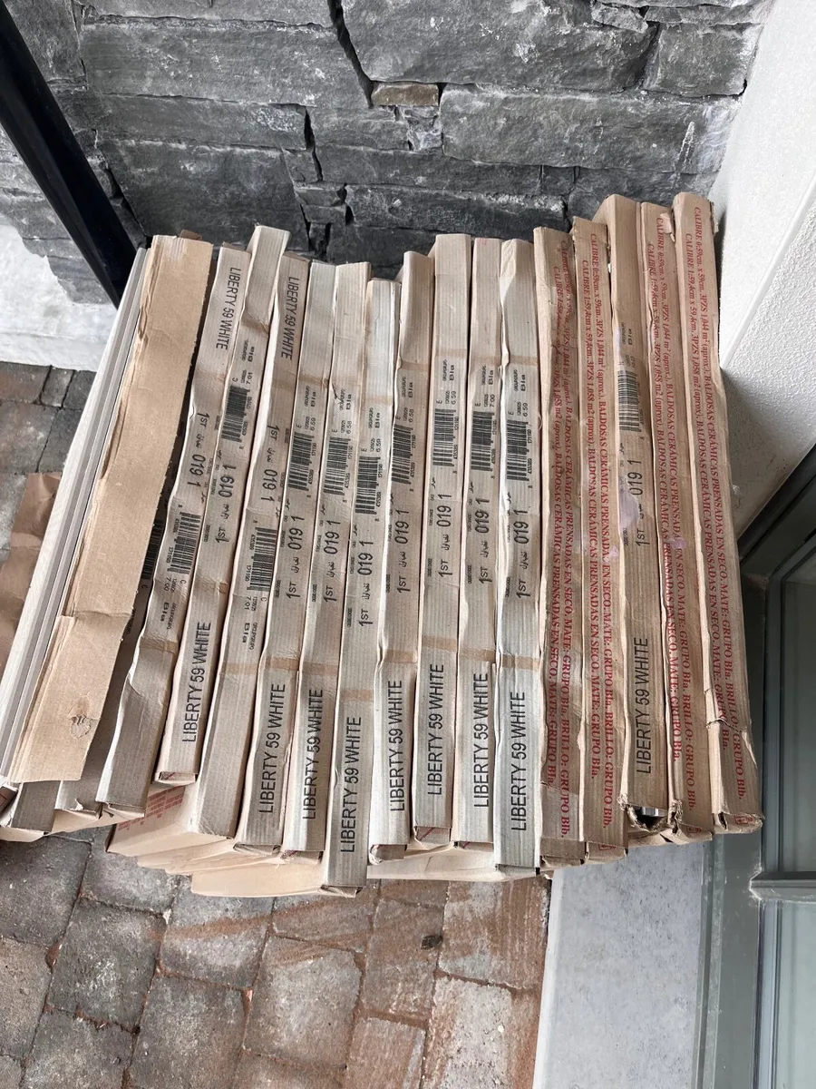 16 Boxes of Liberty White Tiles - 59x59 - Image 2