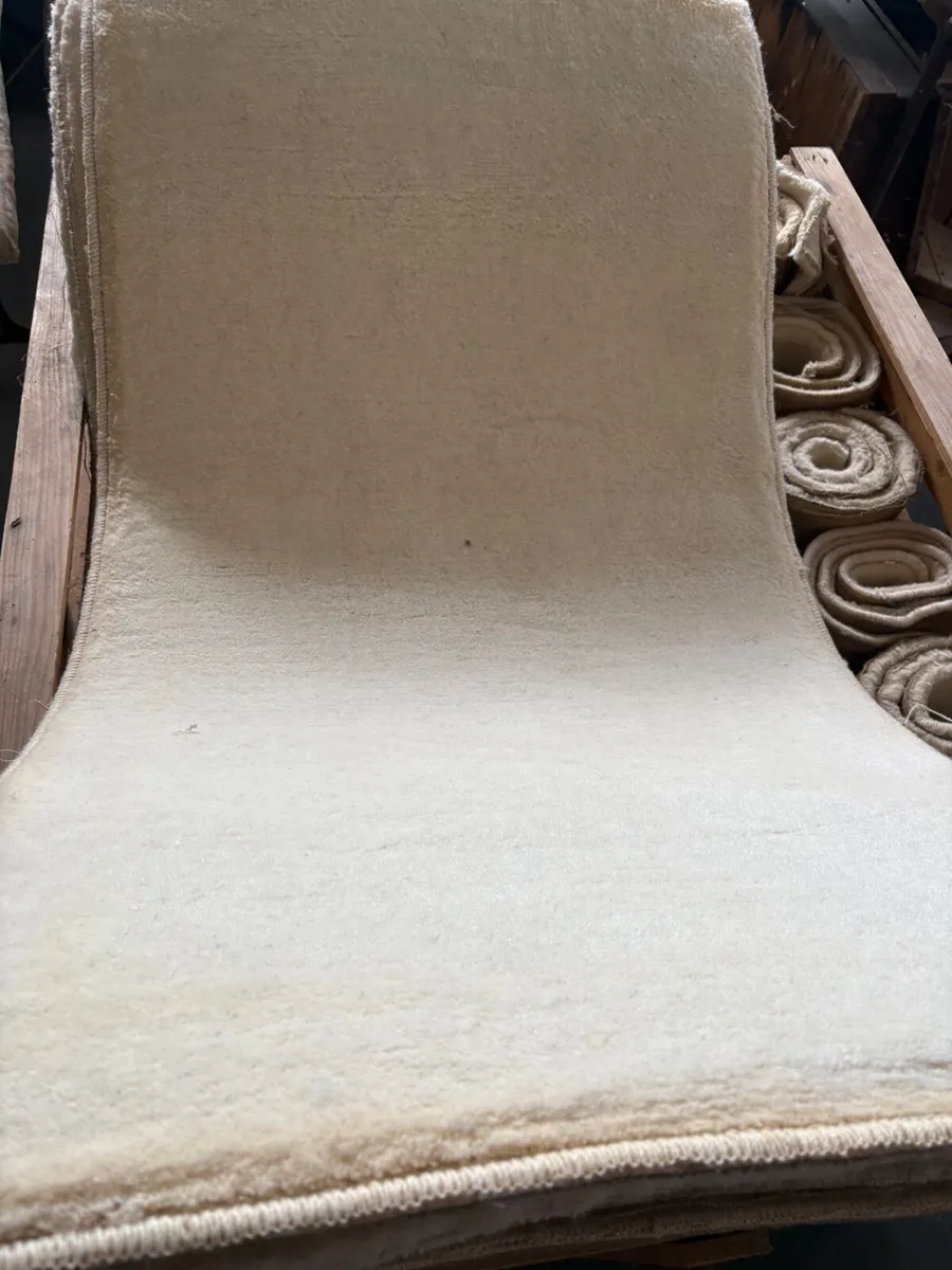Rug pieces - wool is stained - Image 3