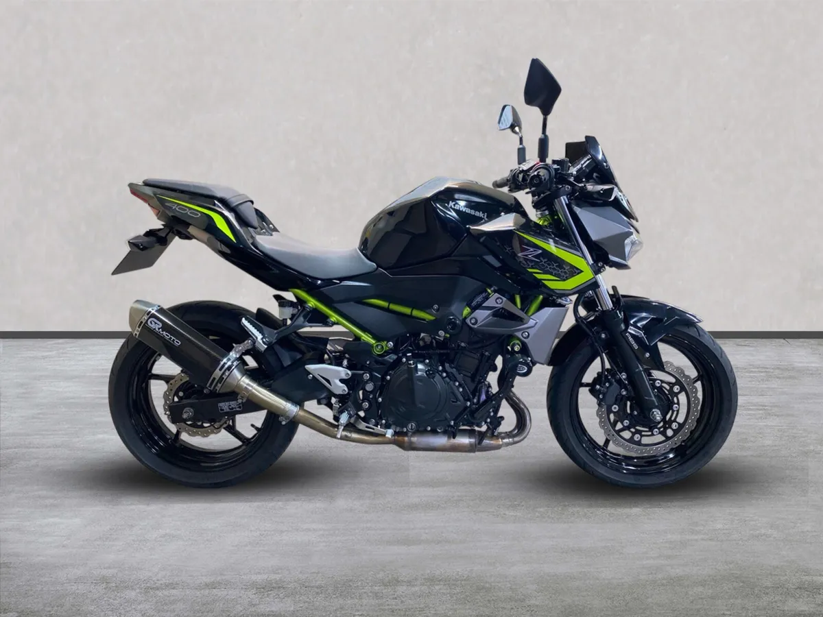 Kawasaki Z400 DLF with Extras, NI Registered - Image 1