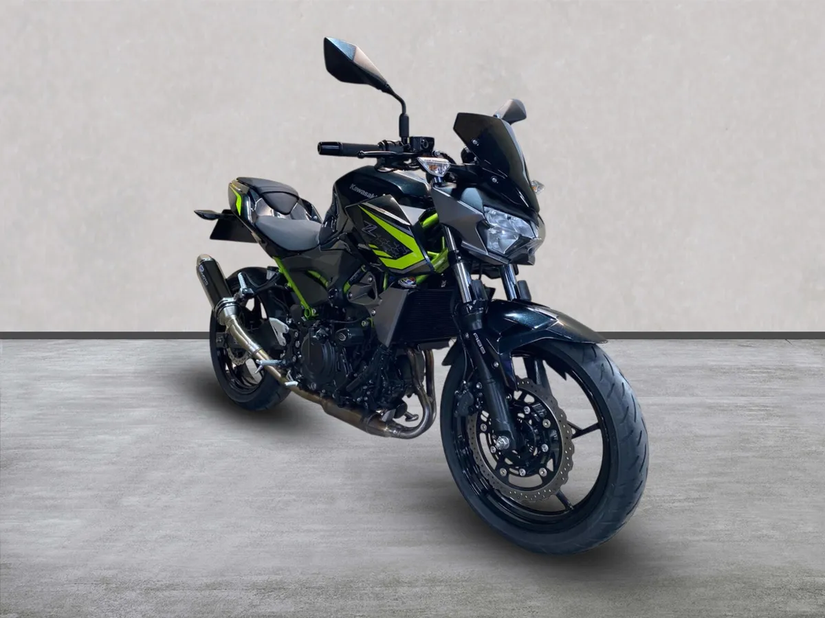 Kawasaki Z400 DLF with Extras, NI Registered - Image 3