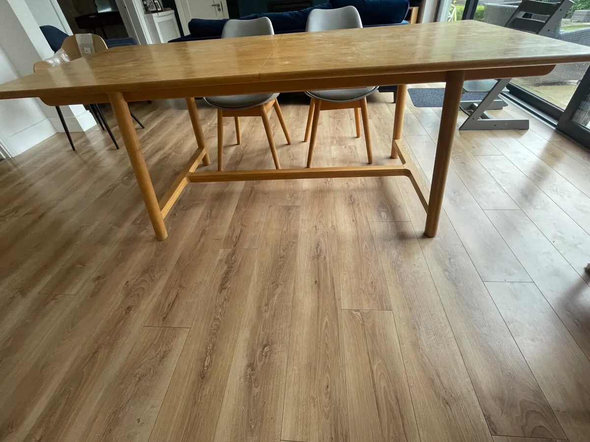 Solid oak table - Image 2