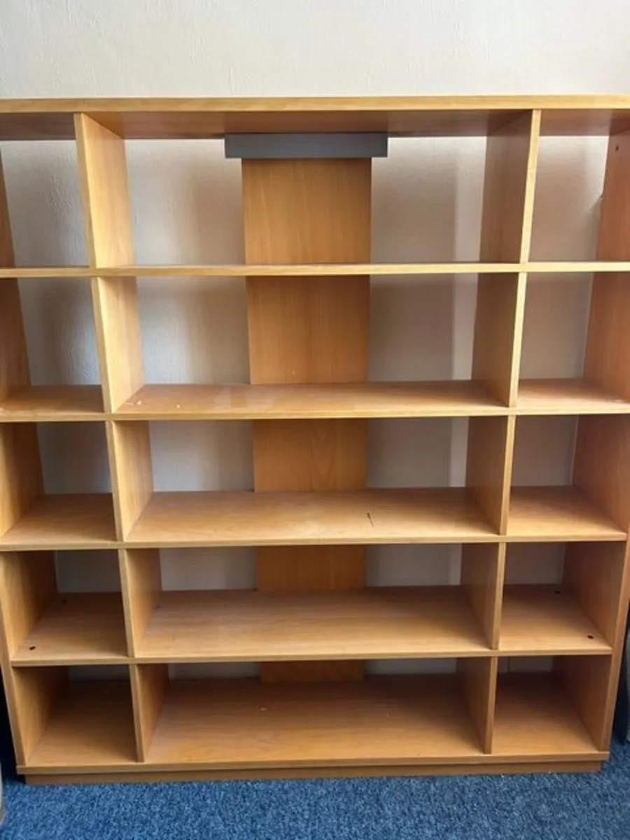 Desk, drawers and shelves - Image 2
