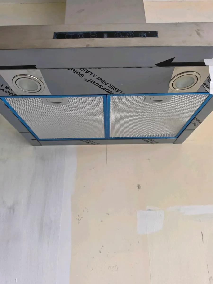 Cooker extractor hood - Image 3