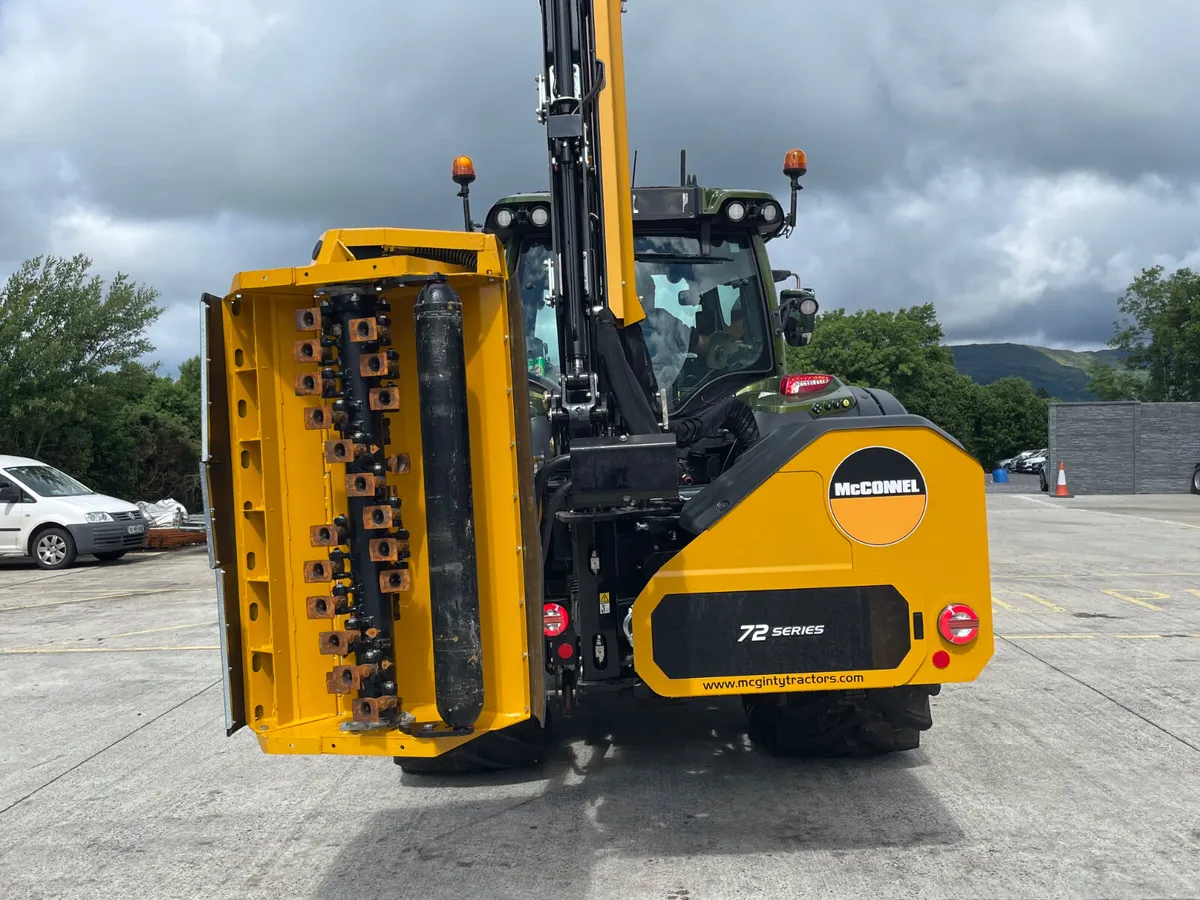New McConnel 6572 Hedgecutter - Image 4