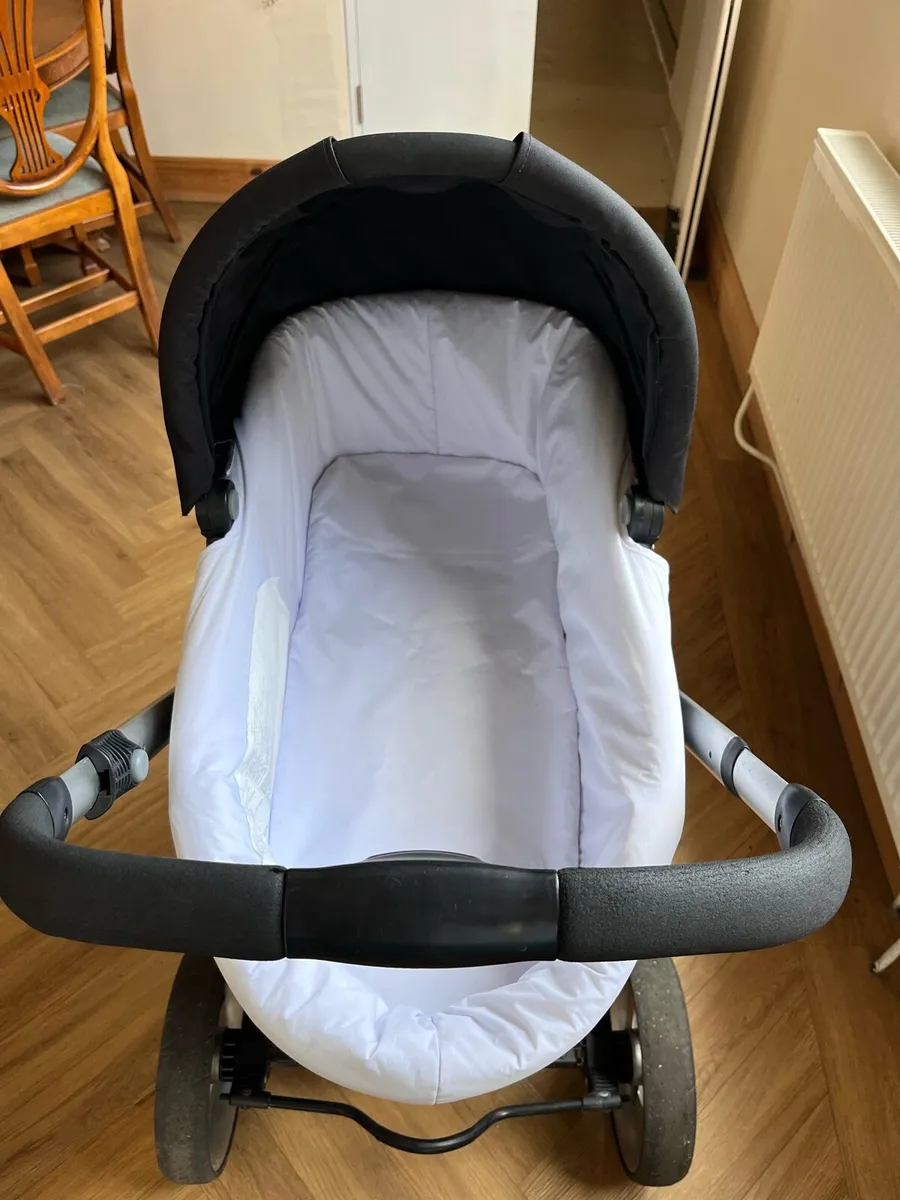 Pushchair - Image 3