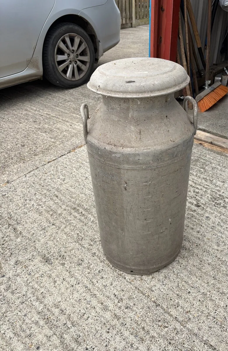 Milk churn - Image 1