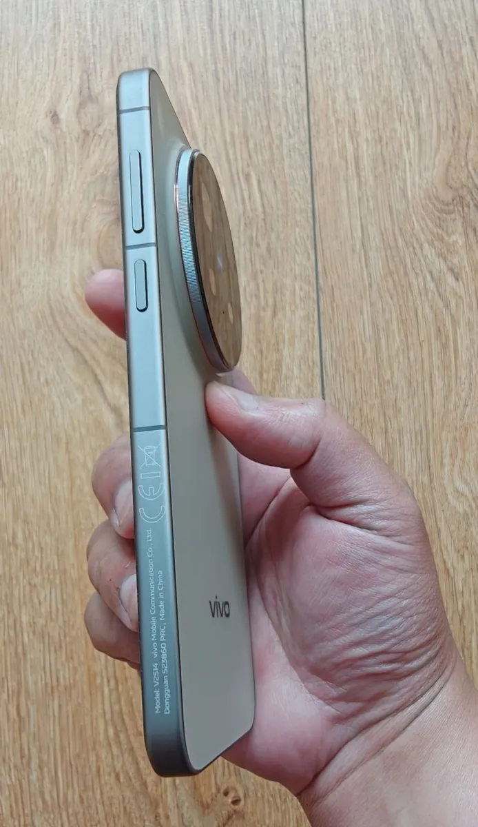 Vivo X300 Pro 16gb/ 512gb Brown EU model - Image 3