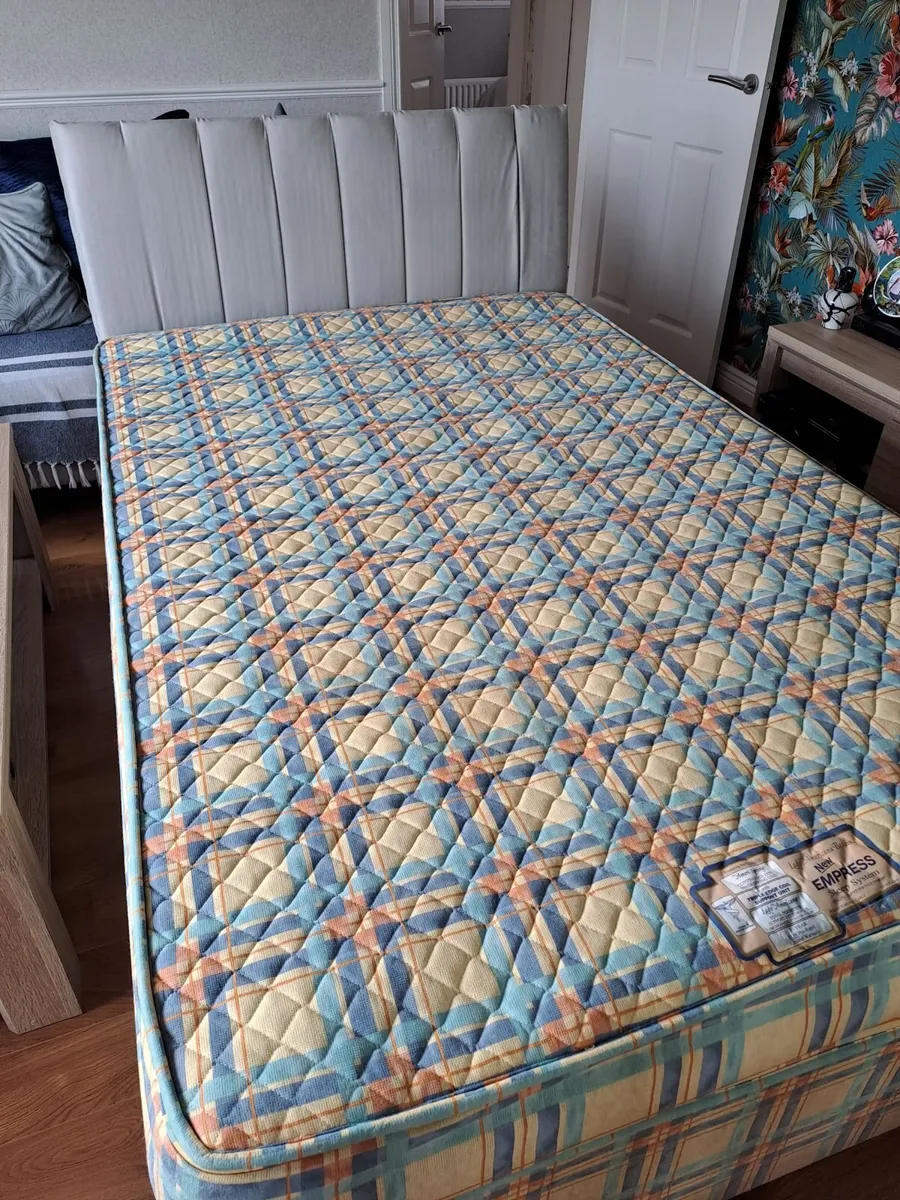 Bed - Image 4
