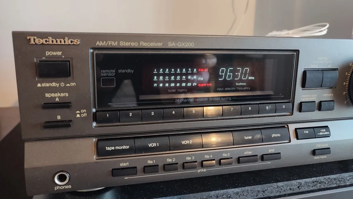 TECHNICS SA-GX200 Receiver, Like new. Cleaned - Image 1