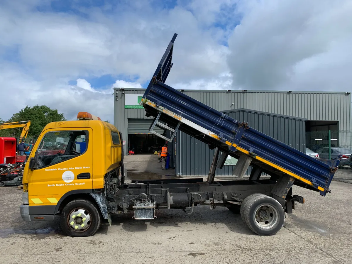 NO RESERVE 2007 MITSUBISHI CANTER TIPPER FOR AUCT - Image 2
