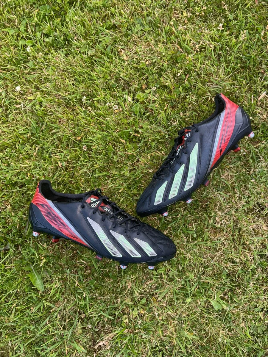 Football boots - Image 1