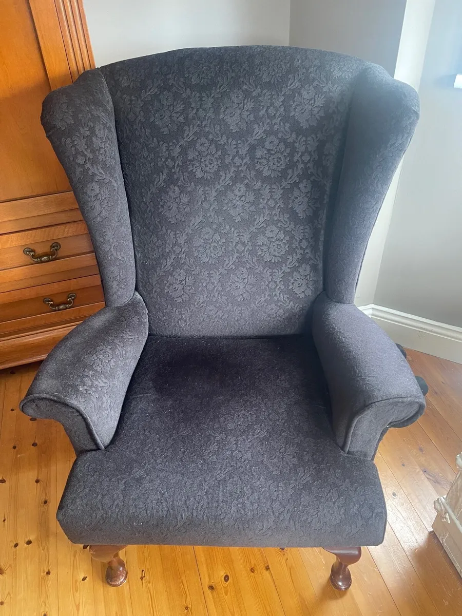 Queen Ann armchair - Image 3