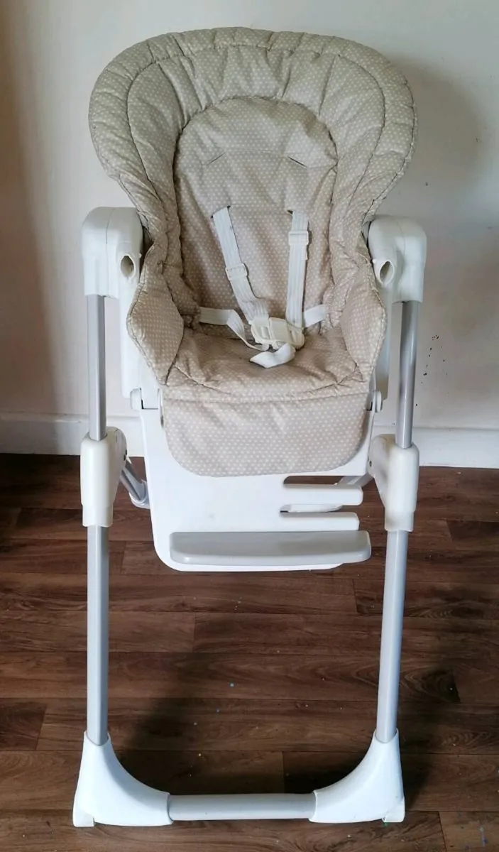 Joie feeding chair - Image 3