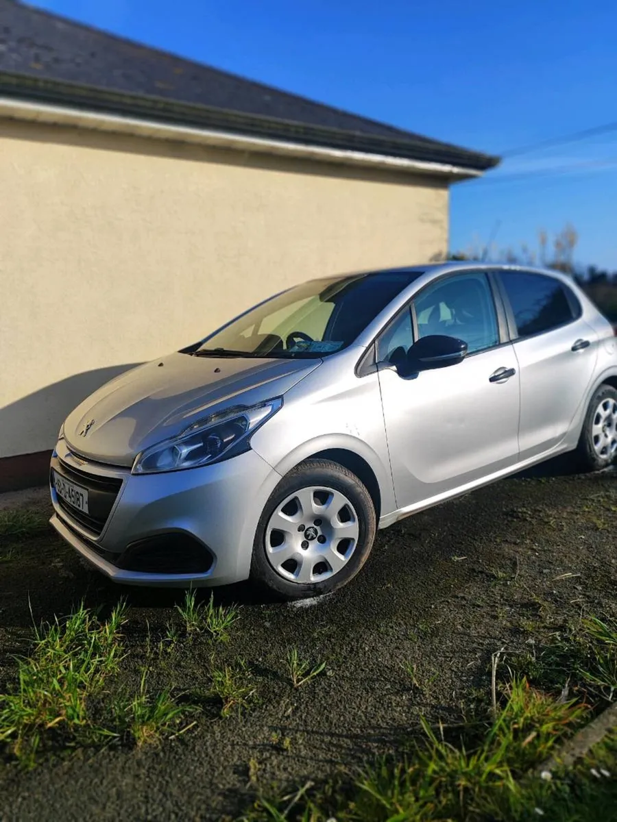 Peugeot 208 van - Image 2