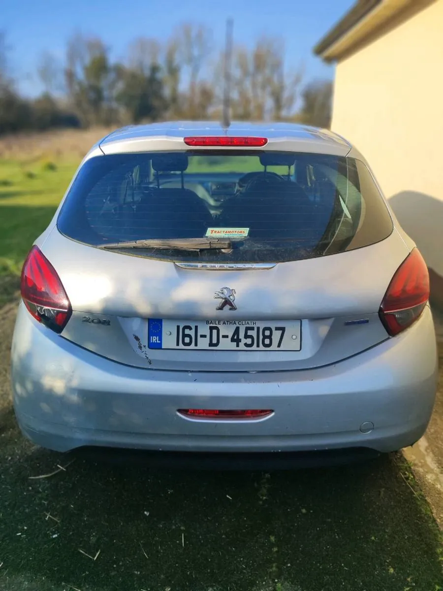 Peugeot 208 van - Image 3