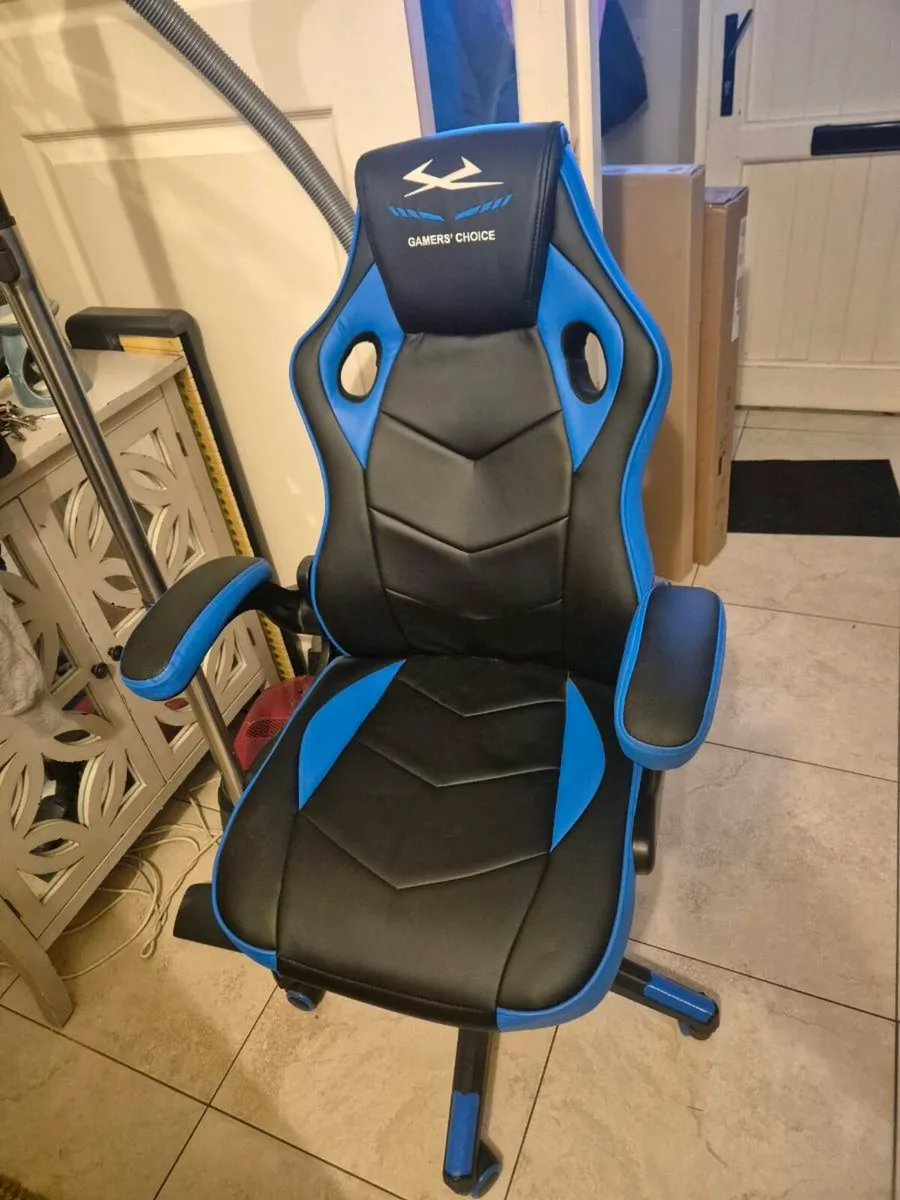 Gaming chair - Image 1
