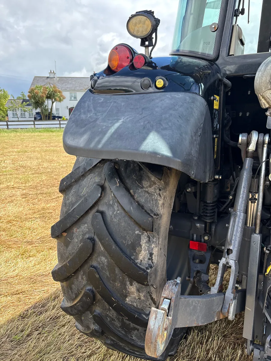 Massey Ferguson 5713 Dyna 4 Next Edition - Image 3