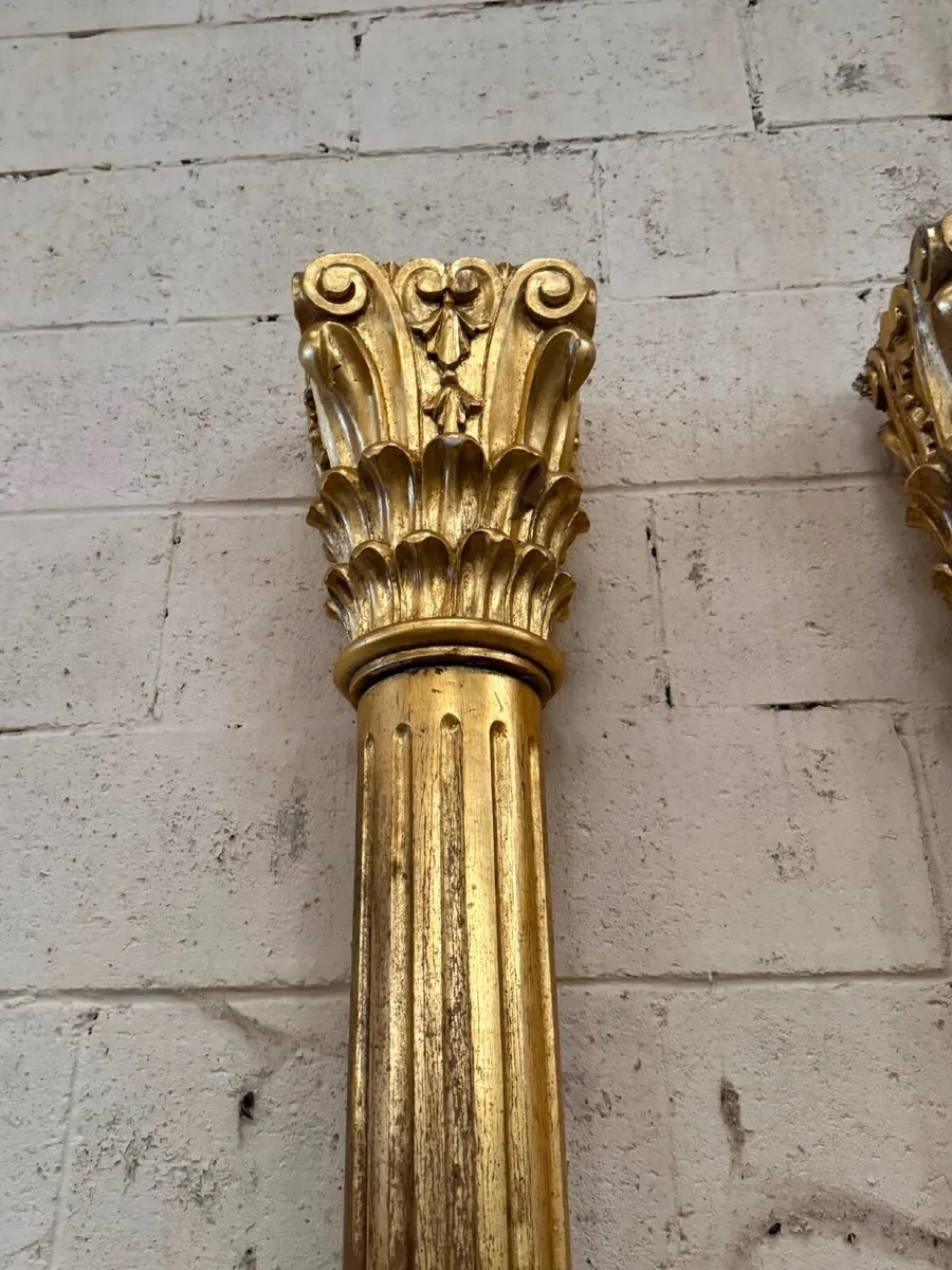 Gilt carved wood pillars - Image 2