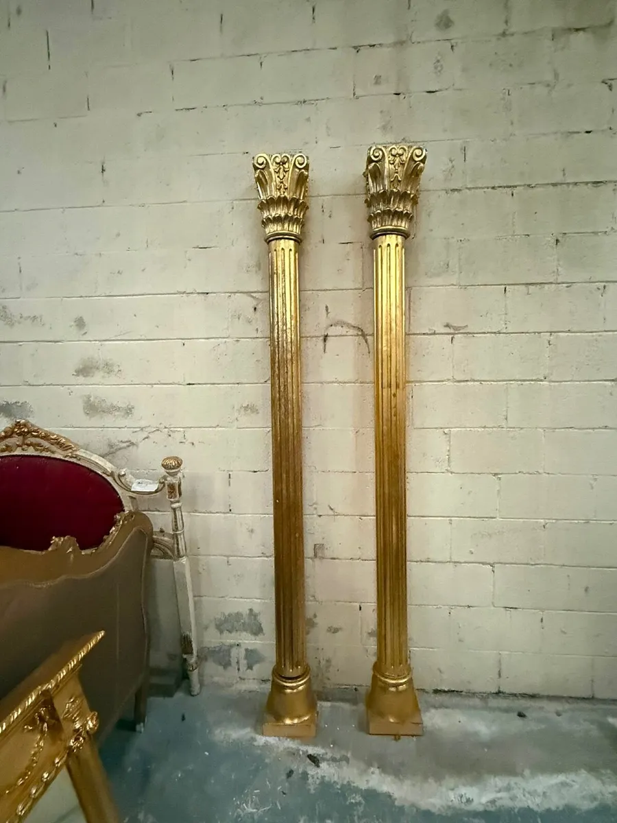Gilt carved wood pillars - Image 4