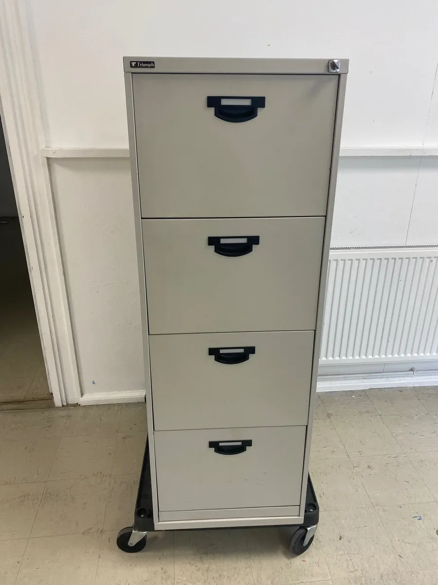 Filing cabinet - Image 1