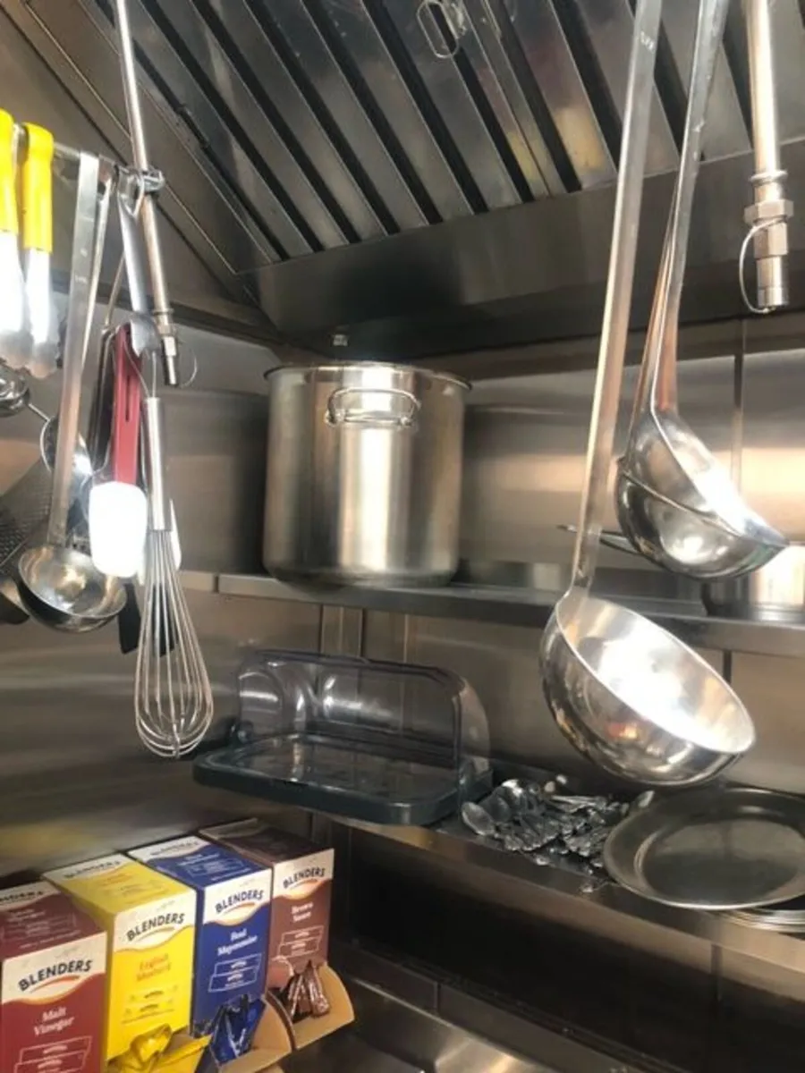 Kitchen equipment - Image 3