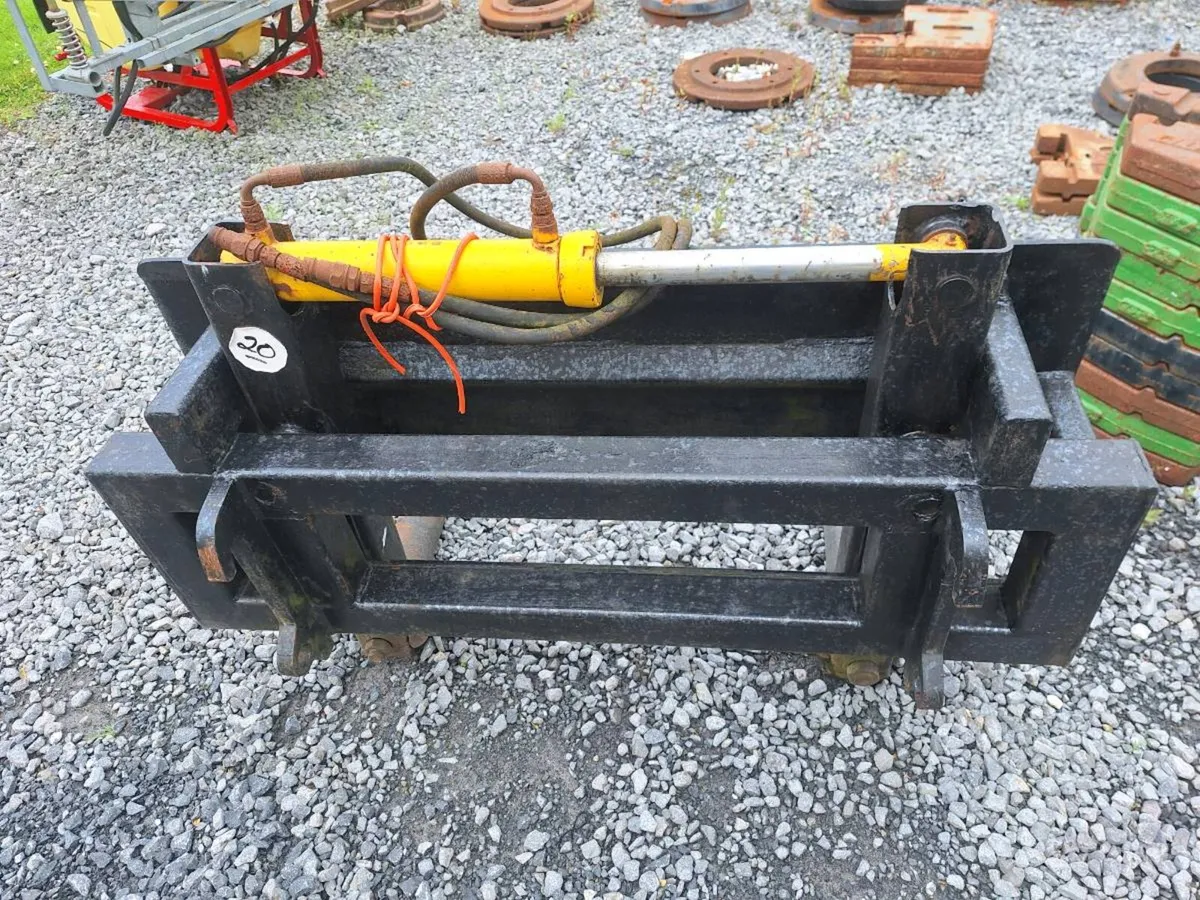 Hydraulic Bale Handler - Image 2