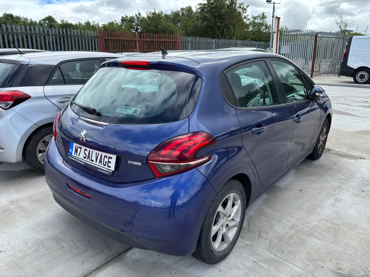 17 Peugeot 208 Active 1.2 petrol 50km - Image 3