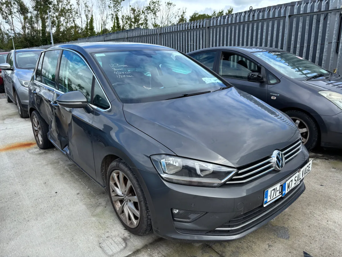 17 Golf SV HL 1.2 Petrol NCT+Tax 3/27 120km Drives - Image 2