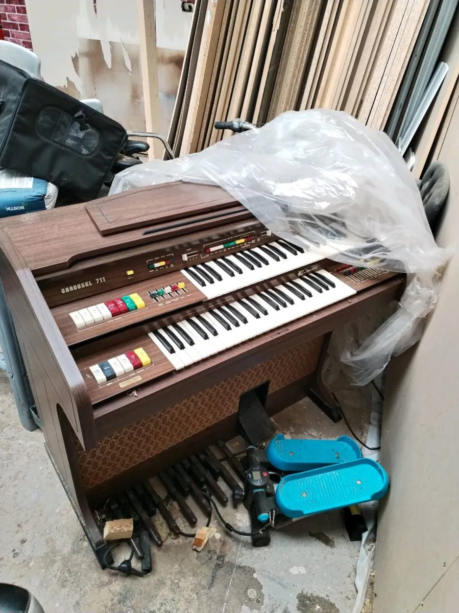 Electric organ - Image 1