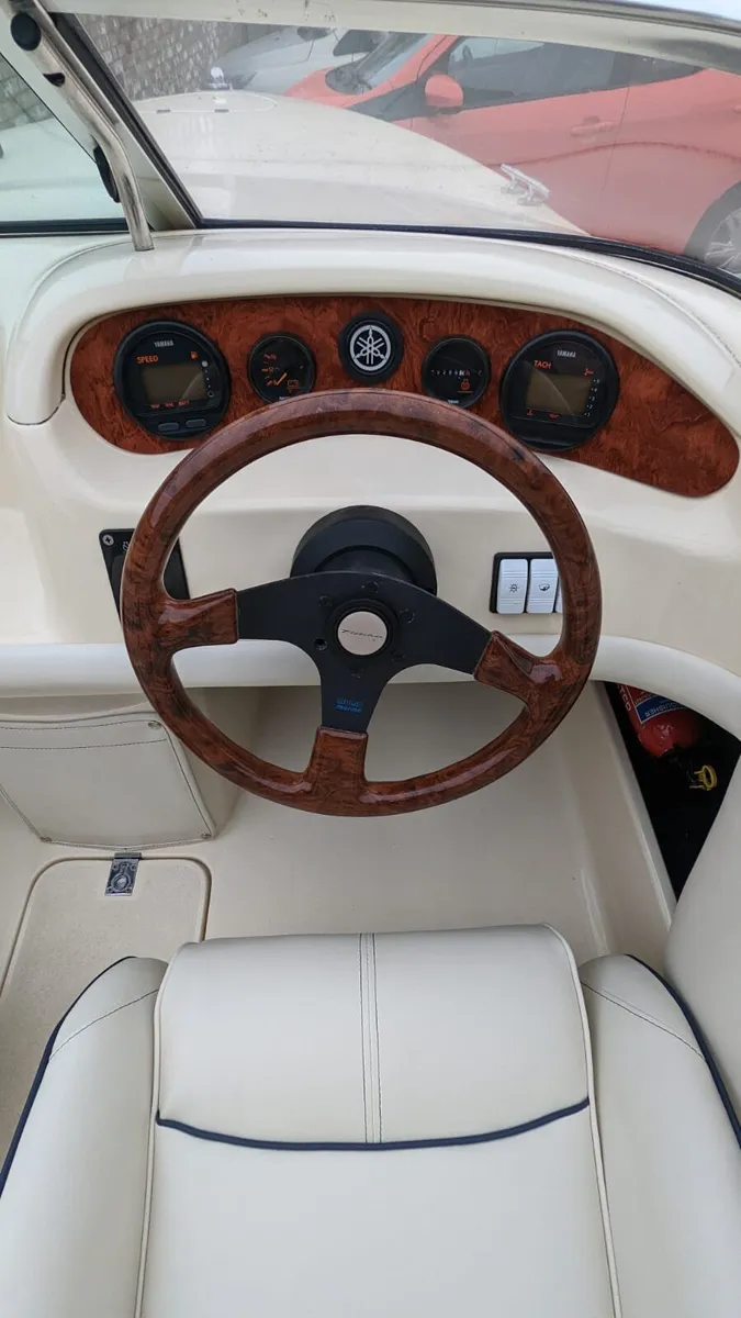 Speedboat - Image 4