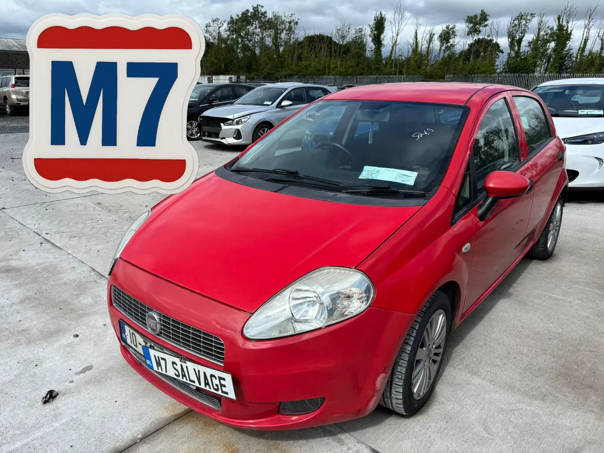 10 Punto 1.2 Sport Drive home - Image 1