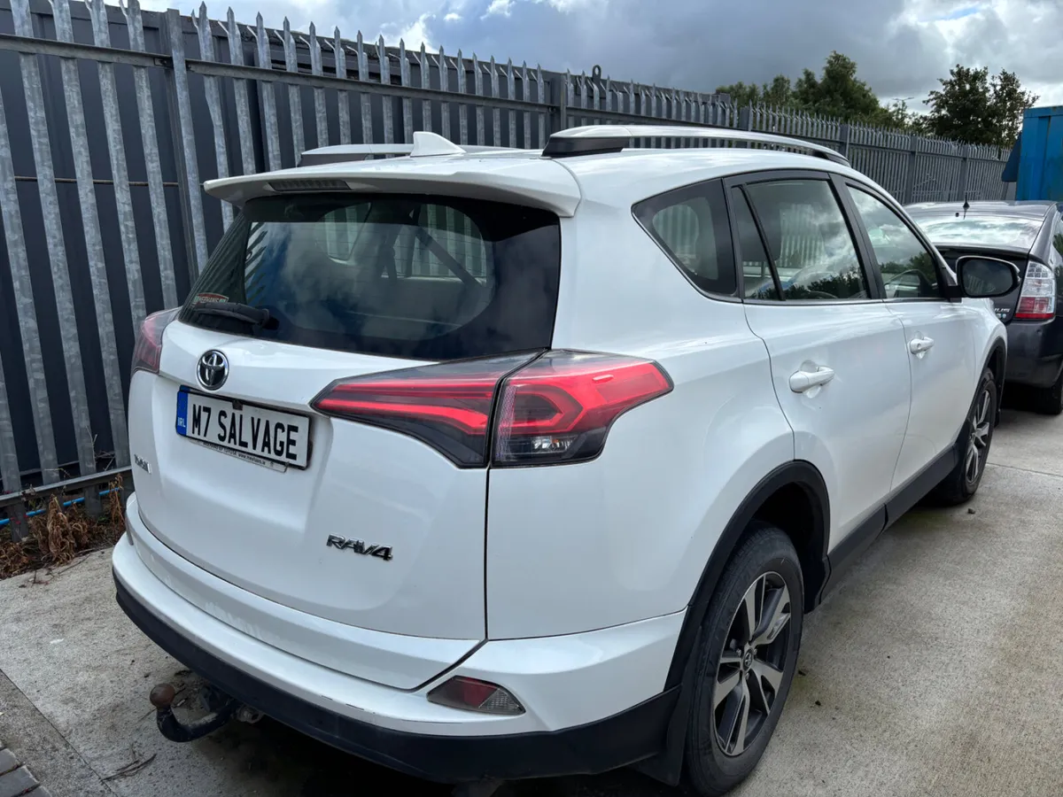 18 RAV 2.0 D4D Luna 180km Drives - Image 3