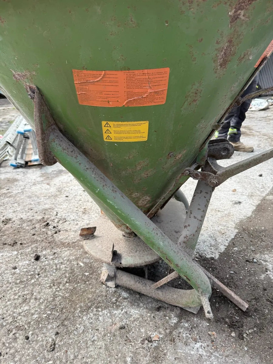 Amazon Ek300 fertilizer spreader - Image 2