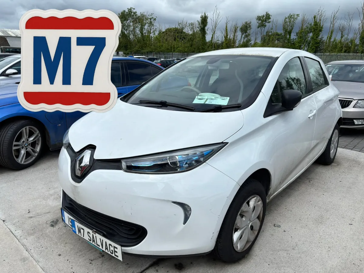 19 Zoe NAV Electric R90 40km Takes Drive - Image 1