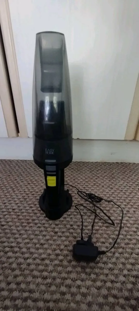 Vacuum cleaner - Image 1