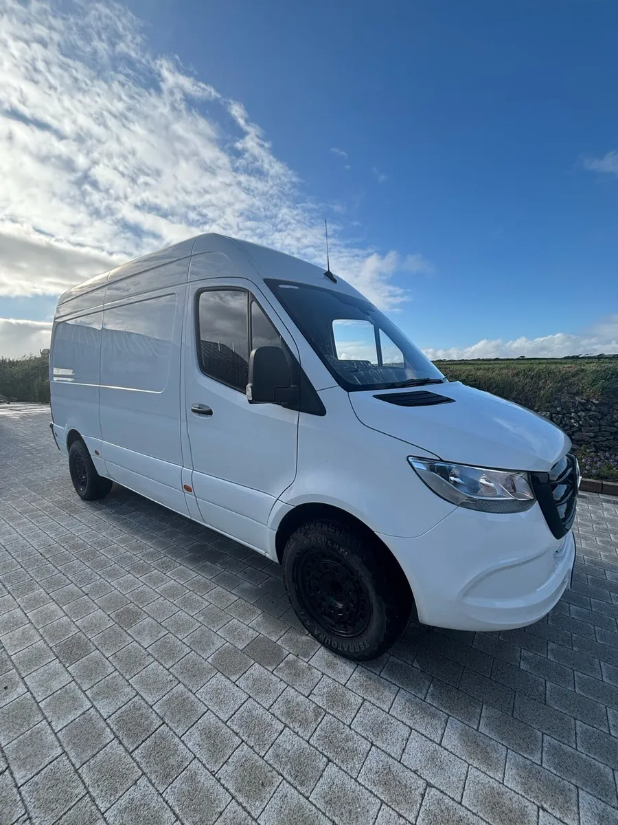 2022 Mercedes Sprinter MWB CDI 319 - Image 1