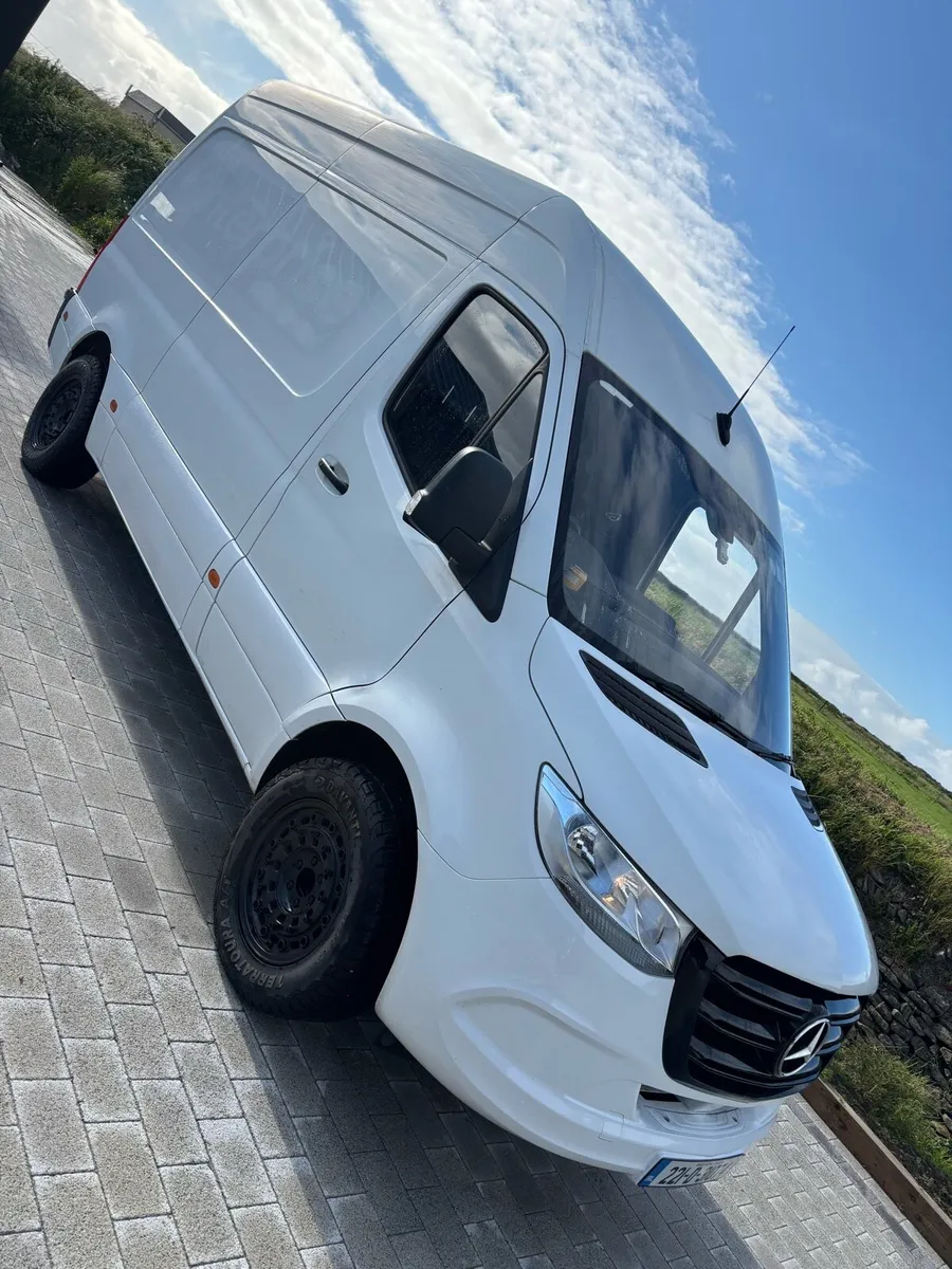 2022 Mercedes Sprinter MWB CDI 319 - Image 2