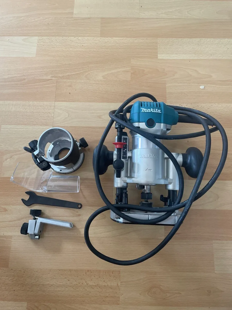 Makita router 240v