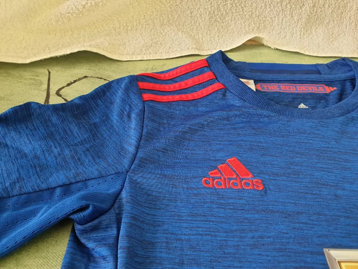 Manchester United Football Club Away Jersey 2016 - Image 3
