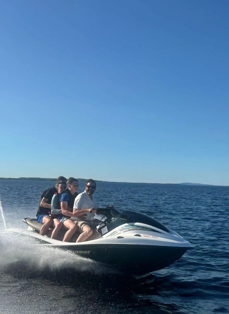 Yamaha SUV 1200 Waverunner Jetski - Image 1