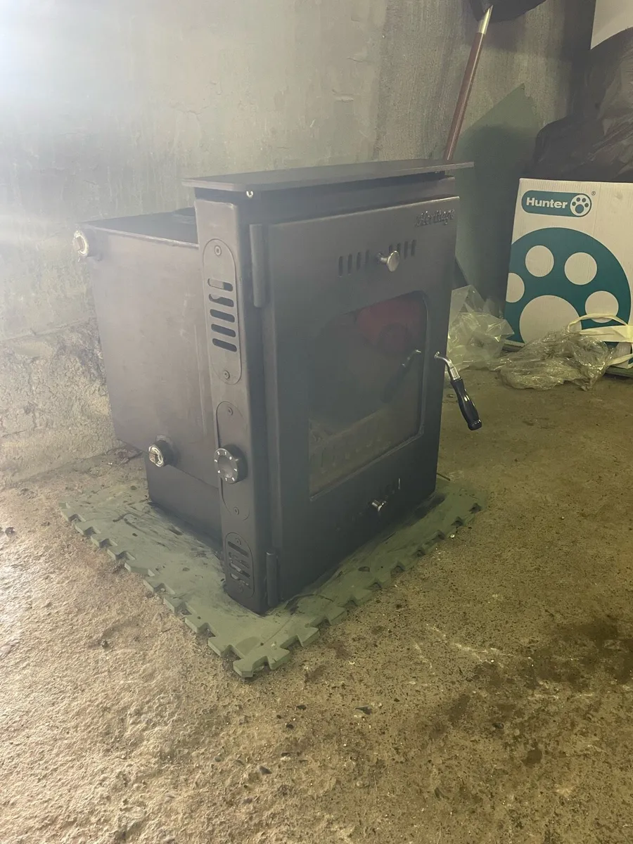 Heritage insert stove - Image 2