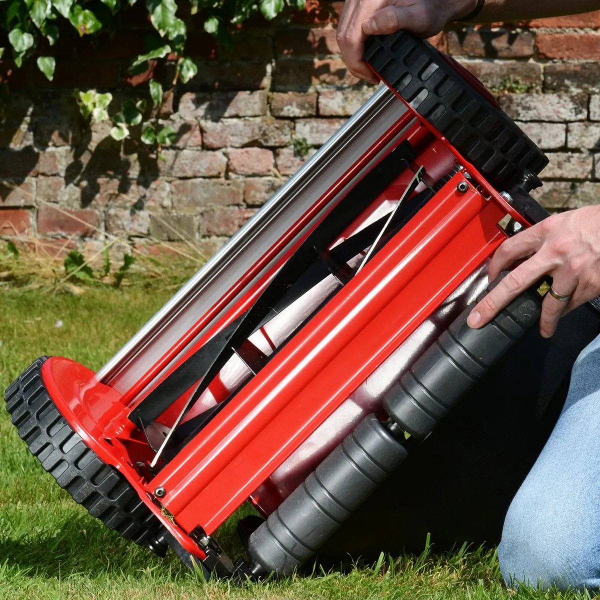 COBRA HT381 Reel Mower Now on Sale - Image 3