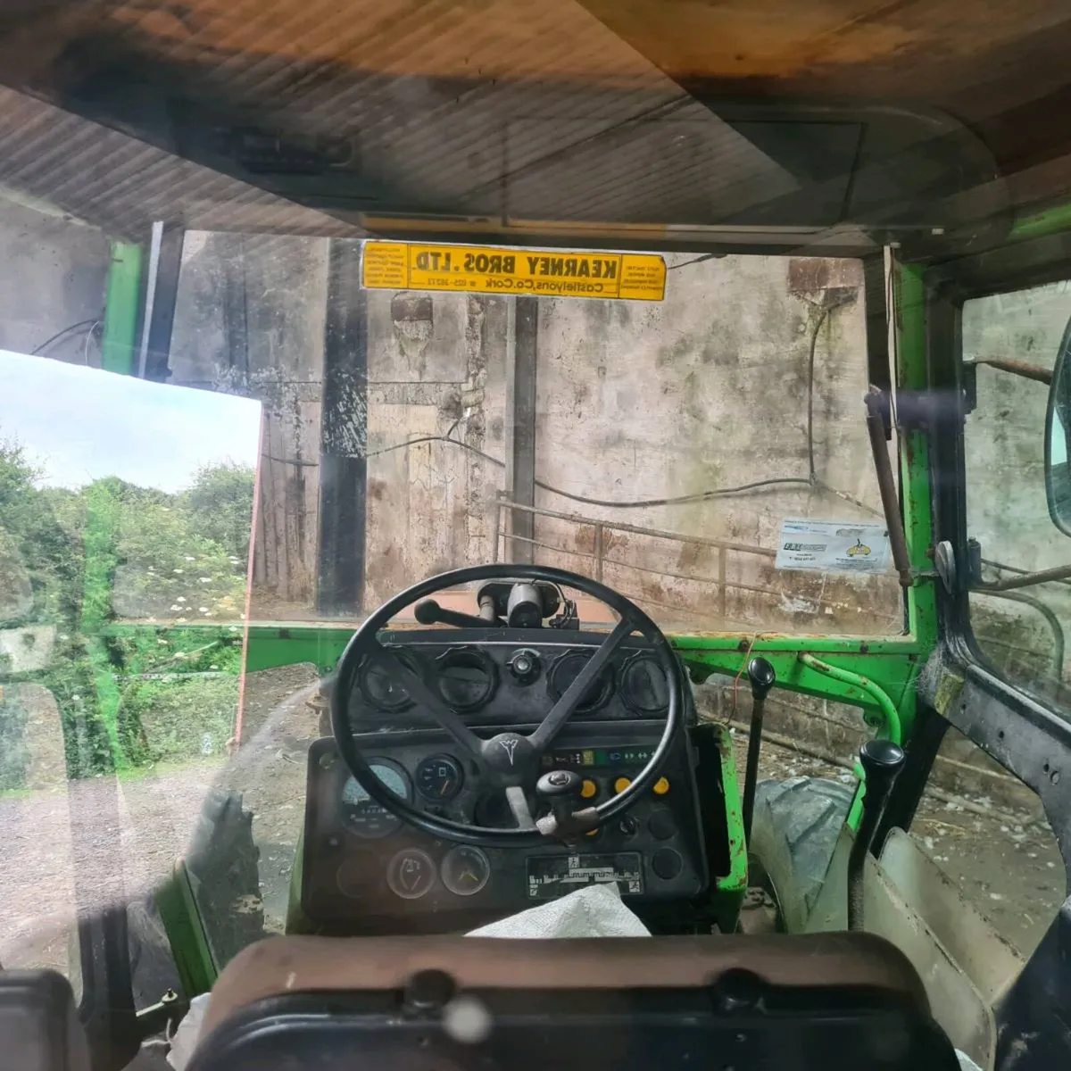 Tractor - Image 4