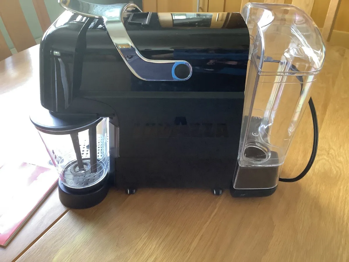Lavazzo Coffee machine - Image 2