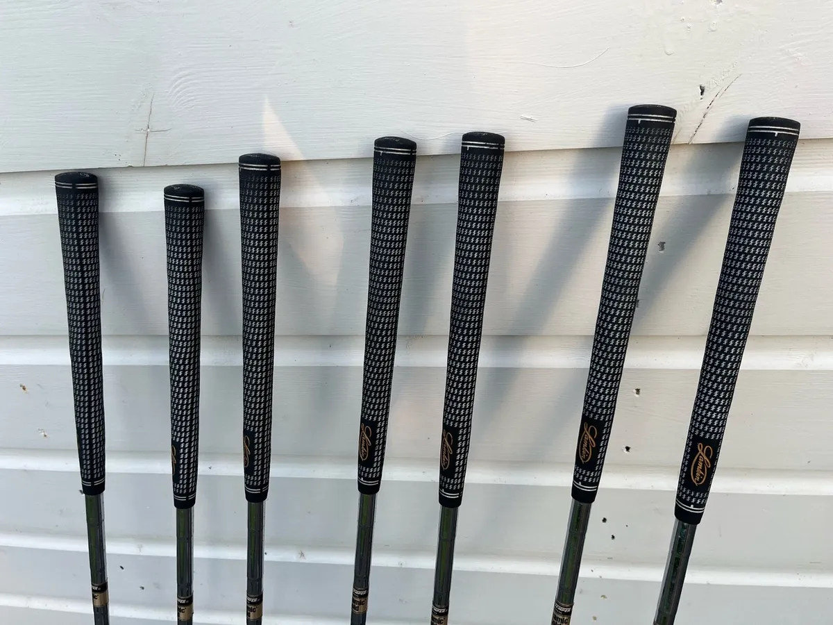 Golf Irons 3-PW RH - Image 1