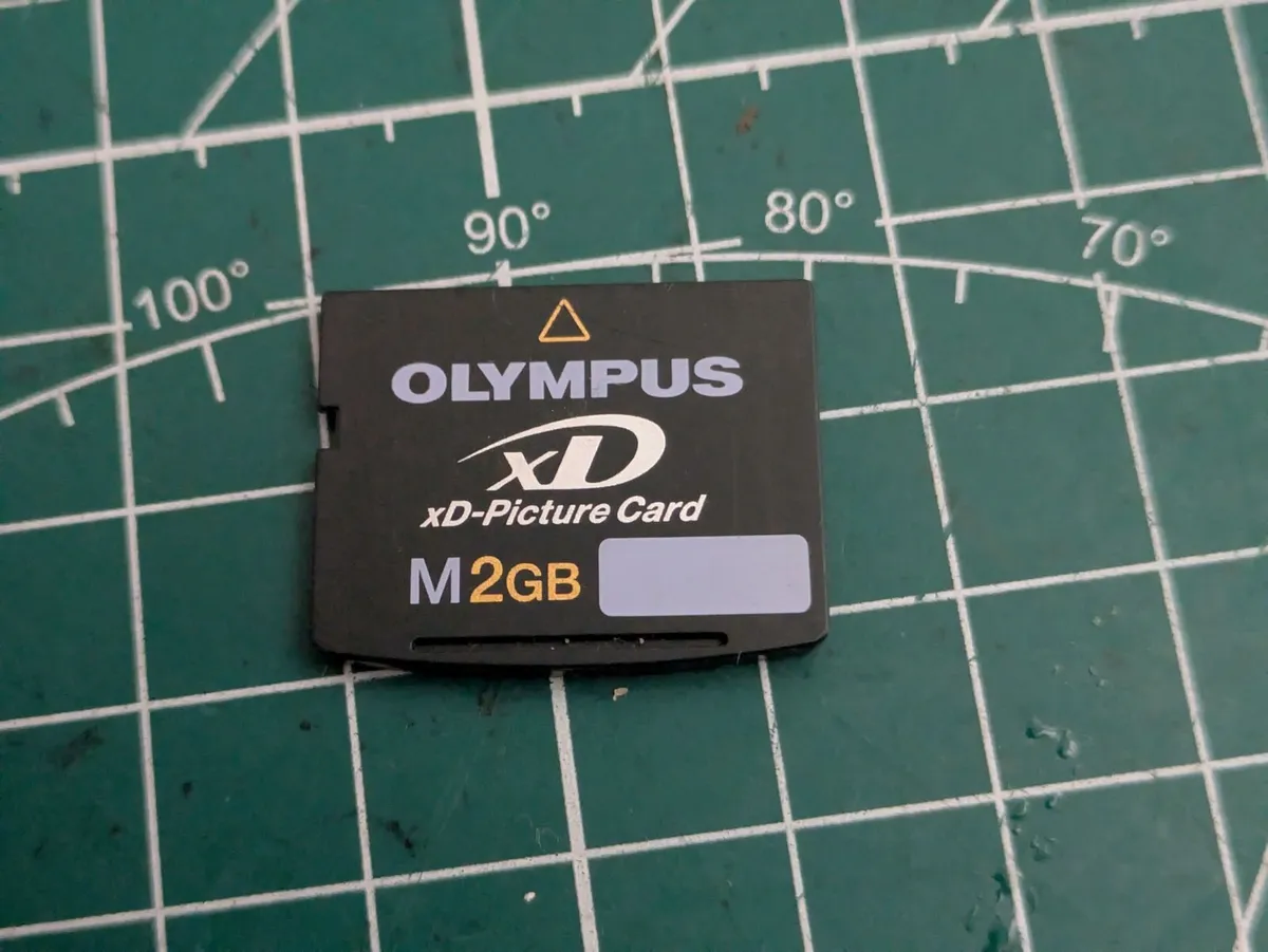 2GB XD picture card