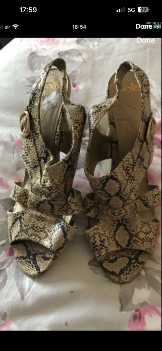 Ladies new Wallis shoes size 6 €15 - Image 4
