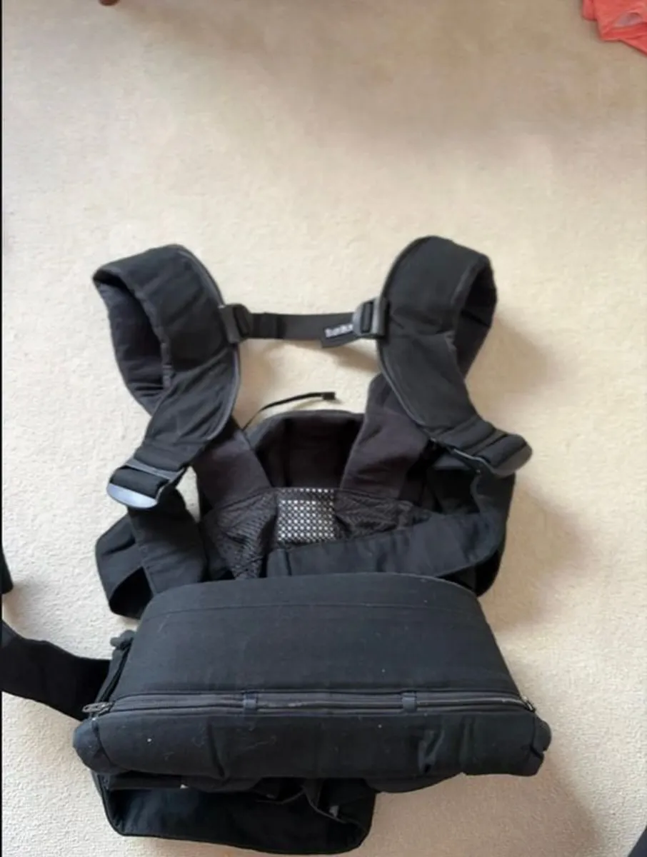 Baby Bjorn Sling, Baby Carrier One - Image 2