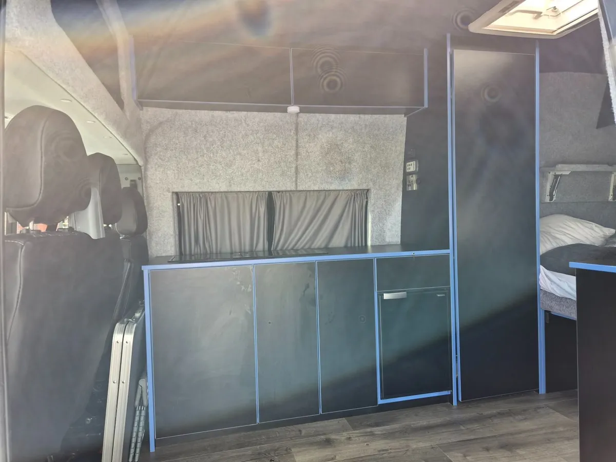 Campervan - Image 3
